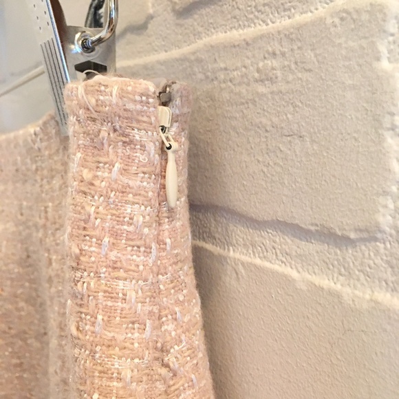 Aritzia Cream Pencil Skirt - Picture 12 of 14